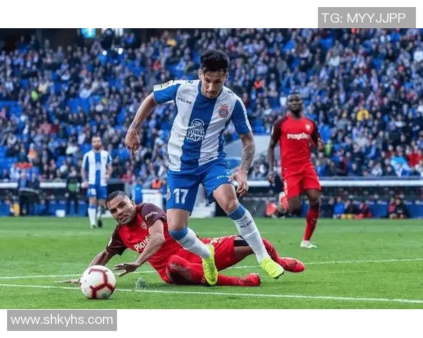 雷恩主场迎战塞维利亚双方争夺欧战资格的关键之战