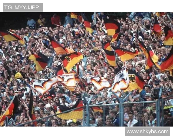 库里三分大赛决赛连中20球夺冠创历史新纪录引发球迷热议