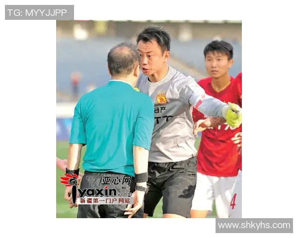 天山雪豹迎战广州恒大力争胜利展现球队实力与斗志